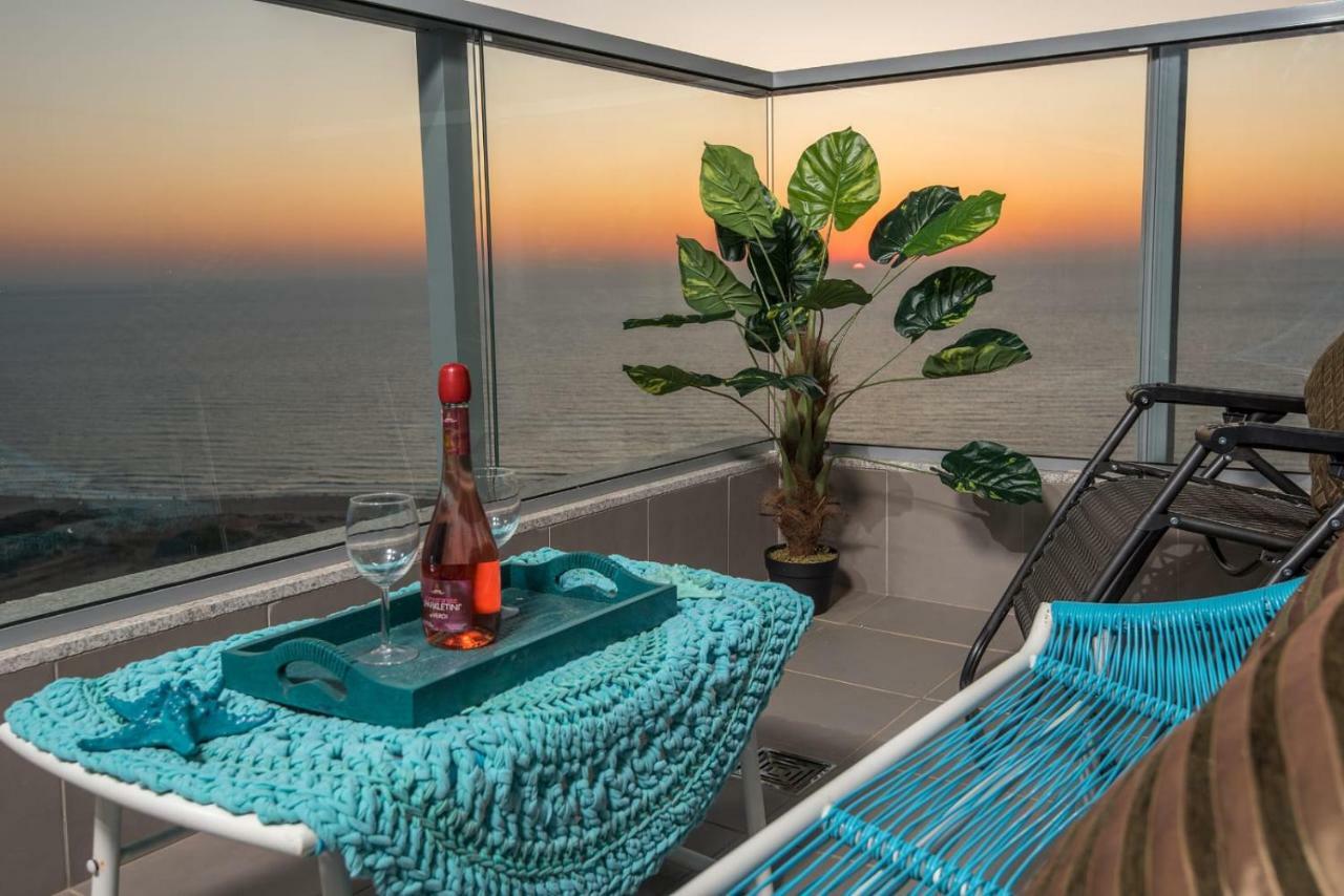 35Th Floor 4 Rooms On The Sea Bat Yam Exterior foto
